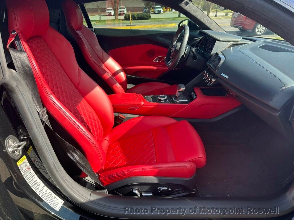 Used 2022 Audi R8 V10 w/ Premium Package image 31