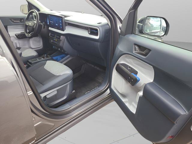 New 2025 Ford Maverick XLT w/ XLT Luxury Package FWD image 23