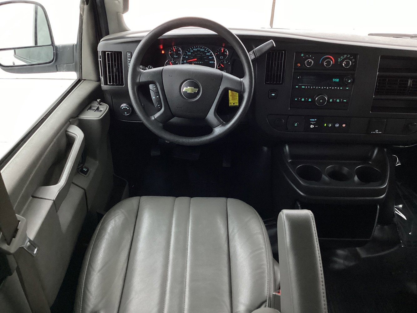 Used 2022 Chevrolet Express 2500 Extended w/ Driver Convenience Package image 29