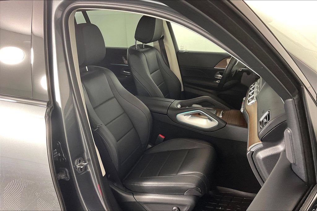 Certified 2023 Mercedes-Benz GLS 450 4MATIC image 7
