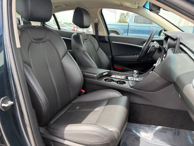 Used 2025 Genesis G70 2.5T AWD/4WD image 27
