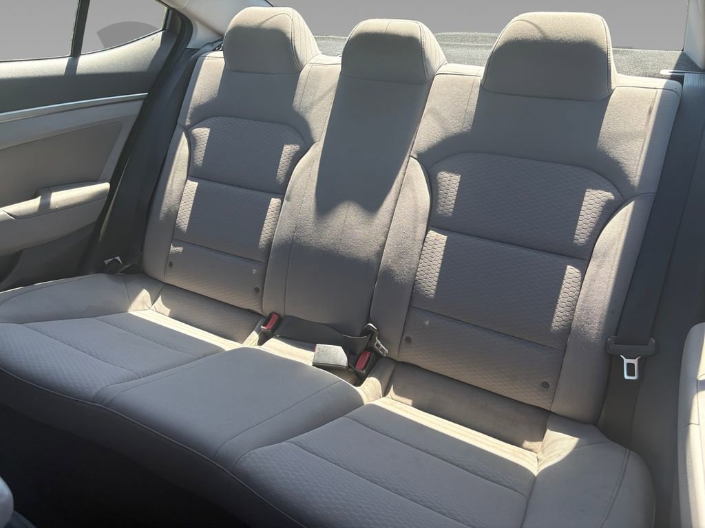 Used 2020 Hyundai Elantra SEL FWD image 4