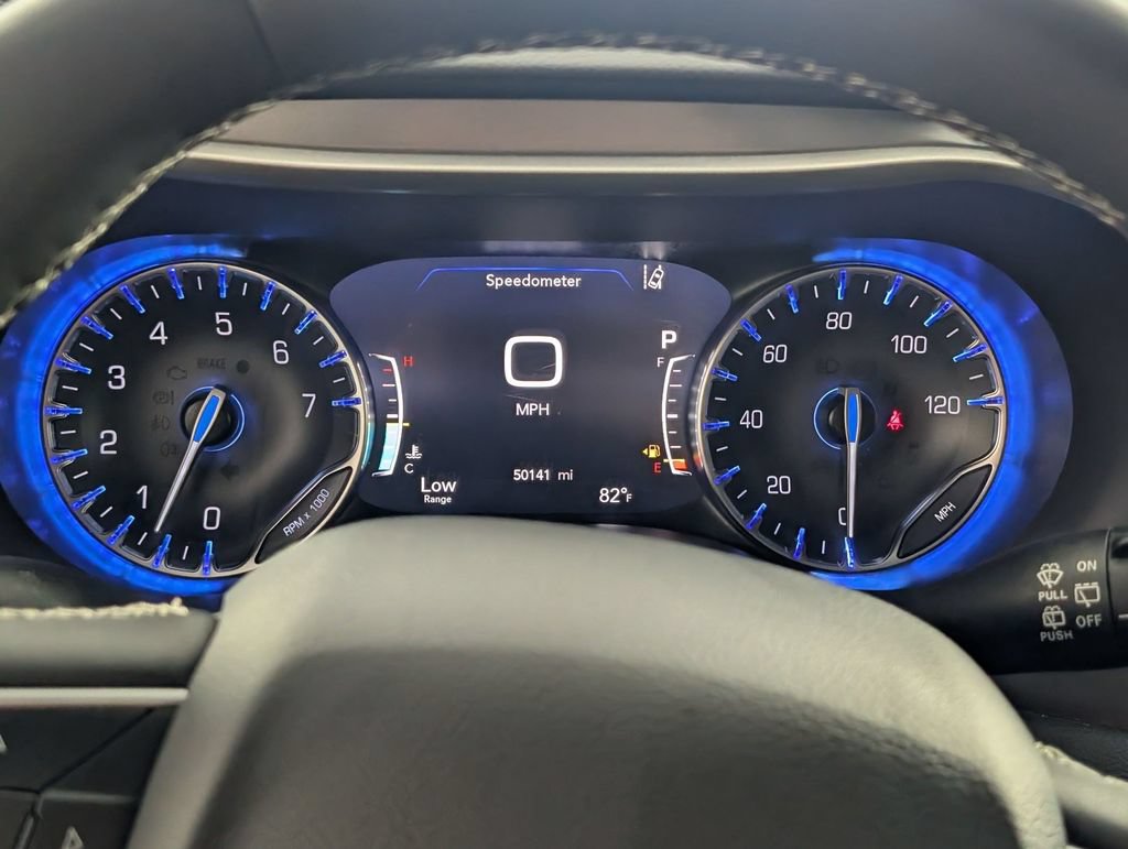 Used 2025 Chrysler Pacifica Select FWD image 19
