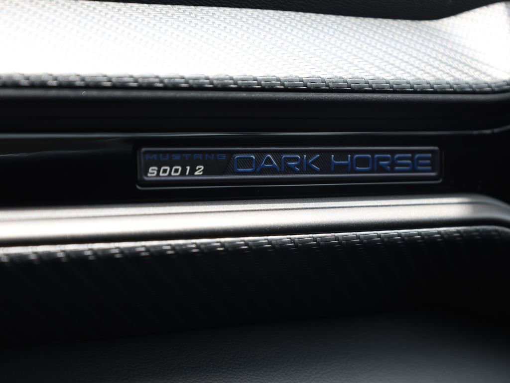 Used 2025 Ford Mustang Dark Horse image 39