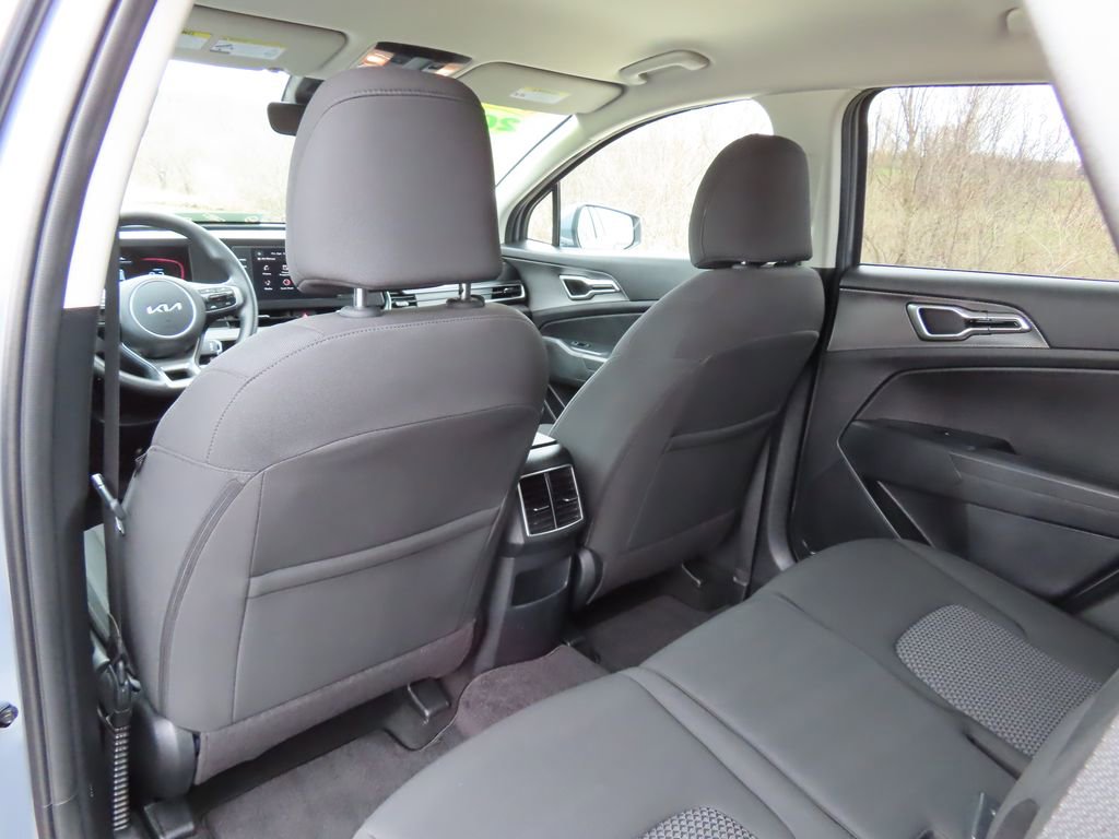 Certified 2025 Kia Sportage LX image 22