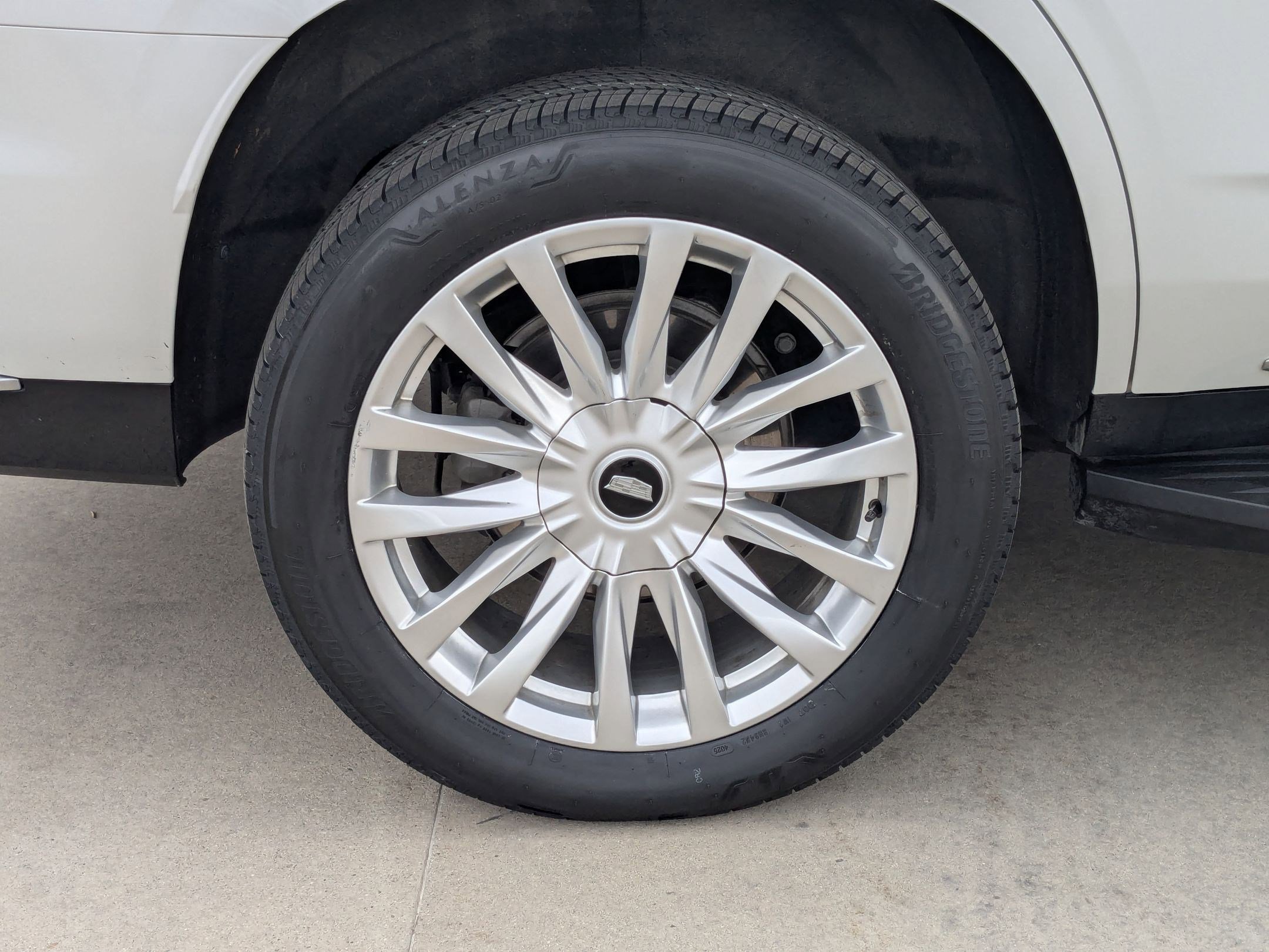 Certified 2021 Cadillac Escalade Luxury image 12