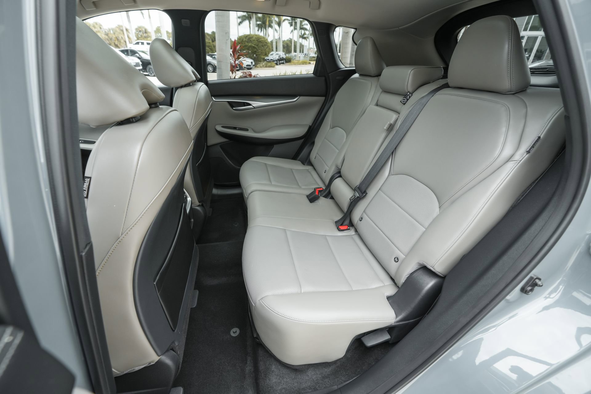 Used 2025 INFINITI QX50 Luxe image 31