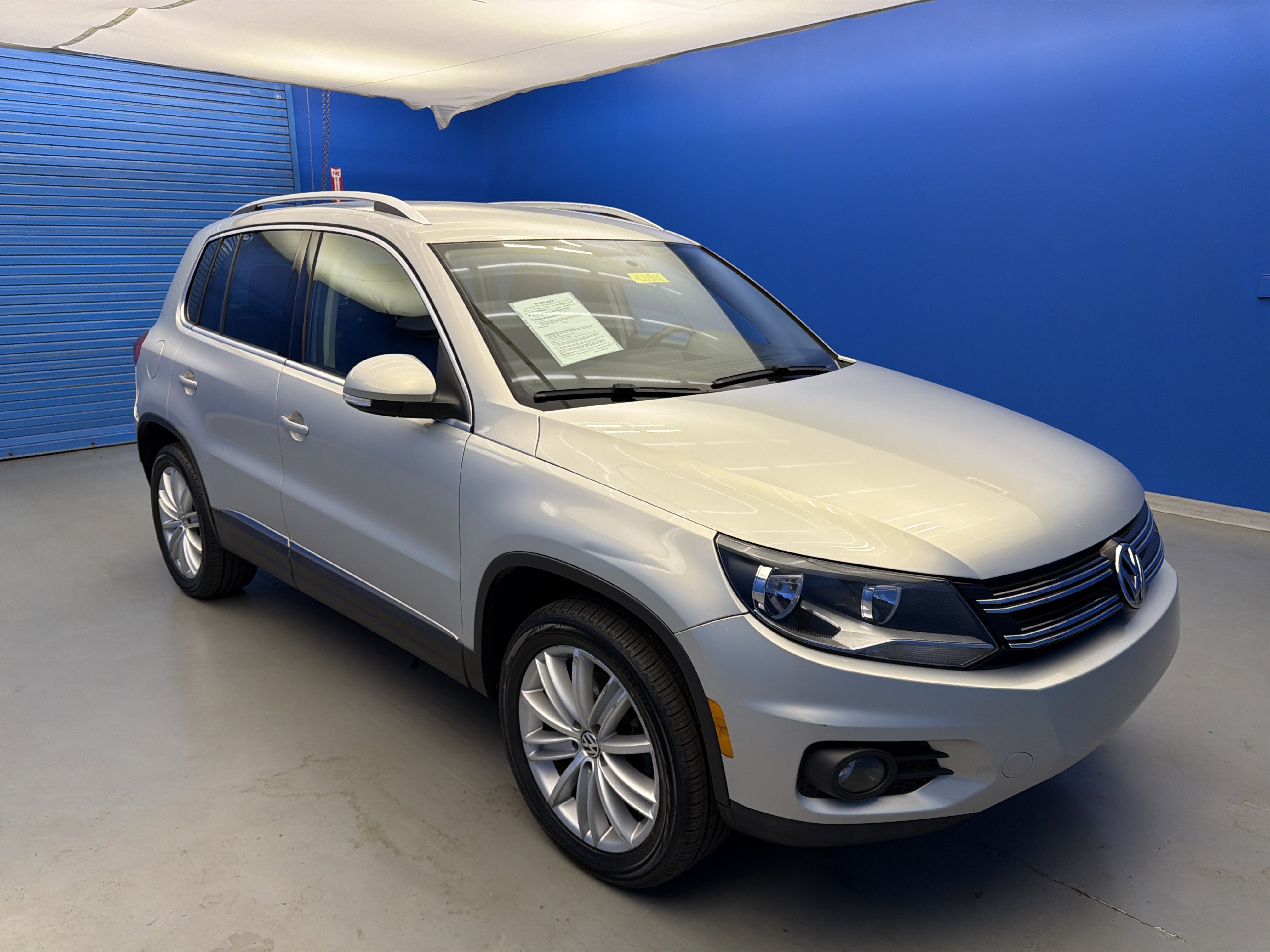 Used 2012 Volkswagen Tiguan SE AWD/4WD image 2