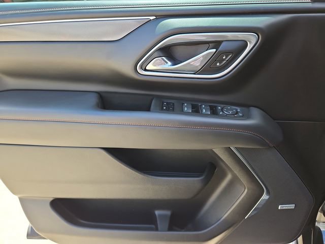 Used 2021 Chevrolet Suburban RST w/ Luxury Package image 13