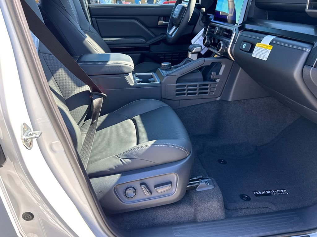 New 2025 Toyota 4Runner Limited image 13