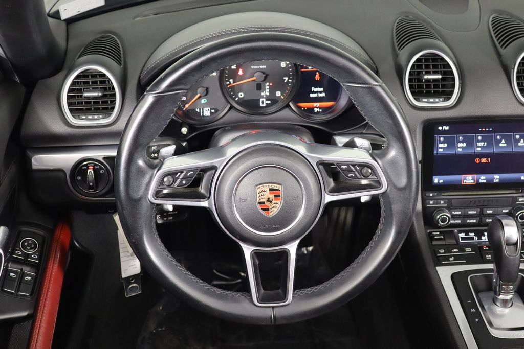 Used 2019 Porsche 718 Boxster RWD image 13