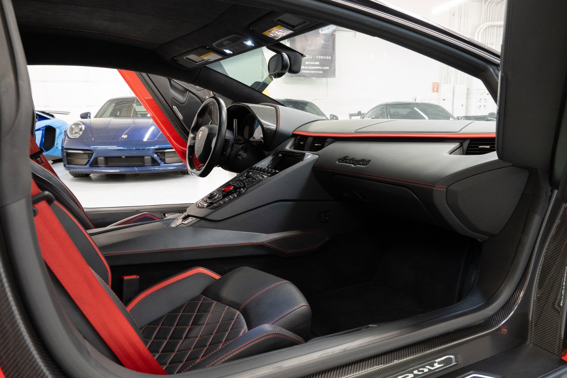 Used 2018 Lamborghini Aventador S image 20