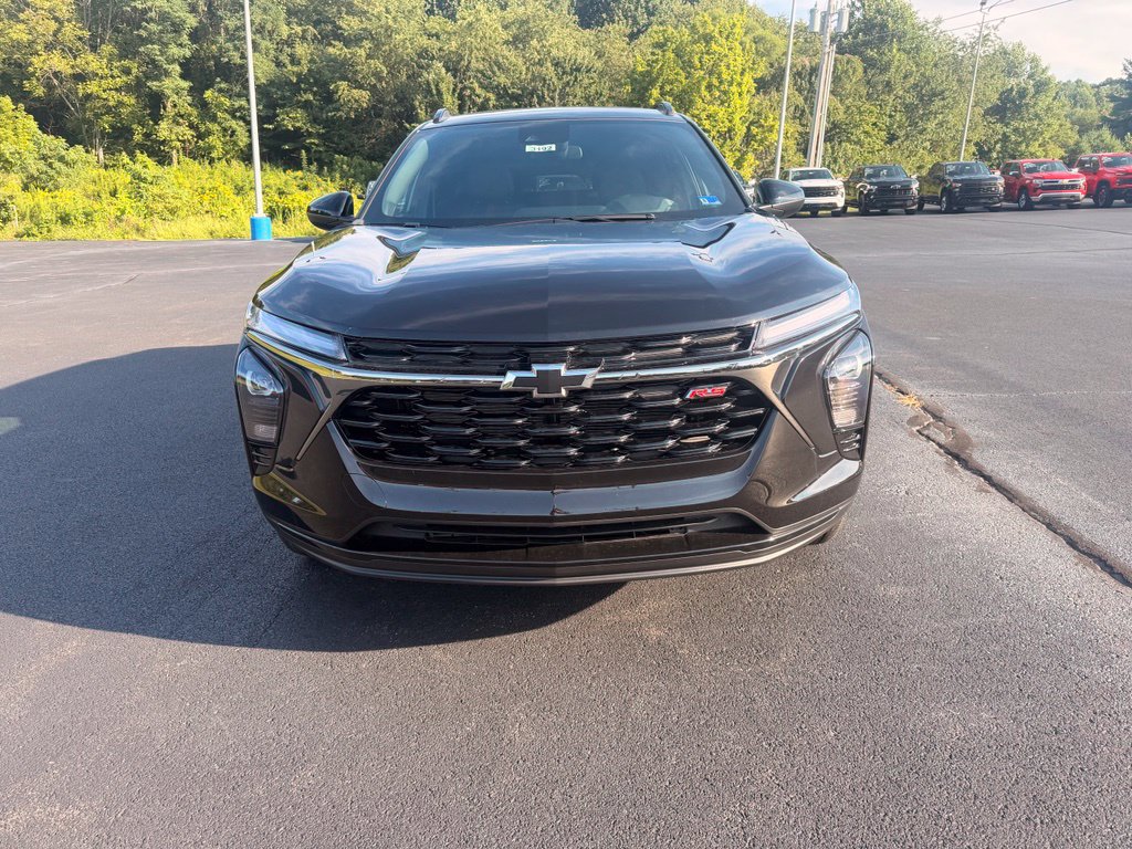 New 2026 Chevrolet Trax RS w/ Sunroof Package FWD image 3