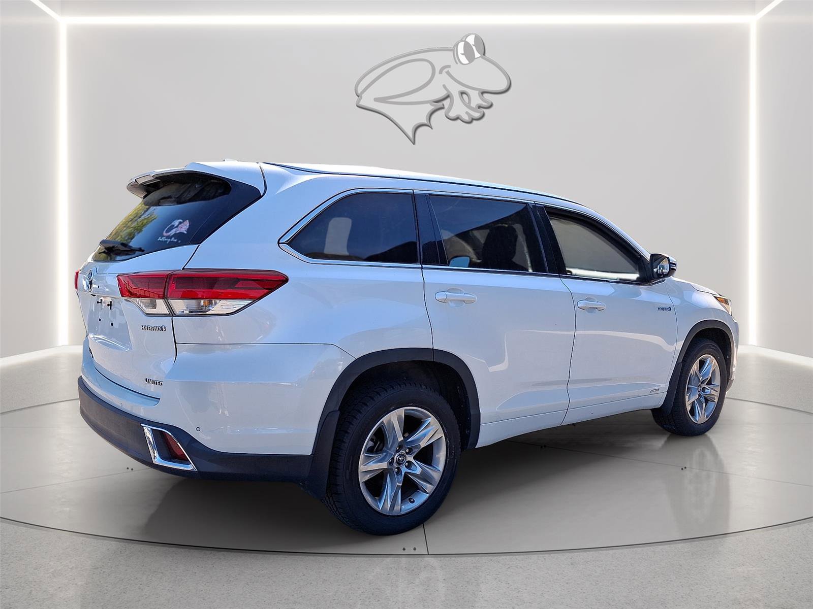 Used 2017 Toyota Highlander Limited AWD/4WD image 5