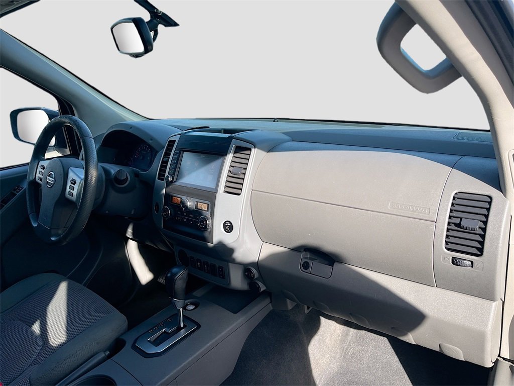 Used 2020 Nissan Frontier SV image 27