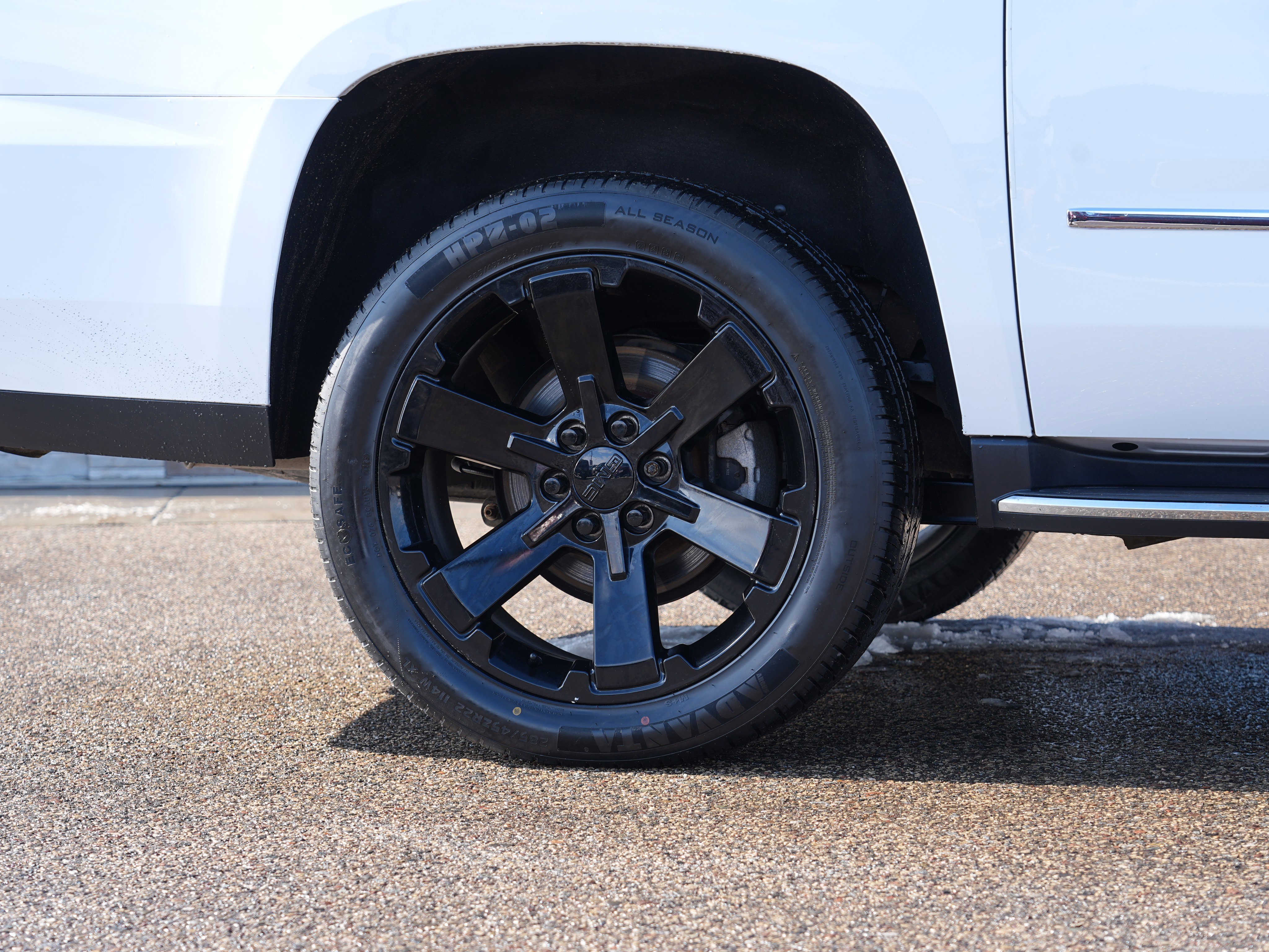 Used 2019 GMC Yukon XL Denali w/ Open Road Package image 11