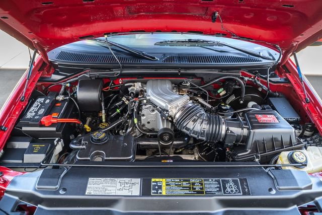 Used 2004 Ford F150 Lightning RWD image 33