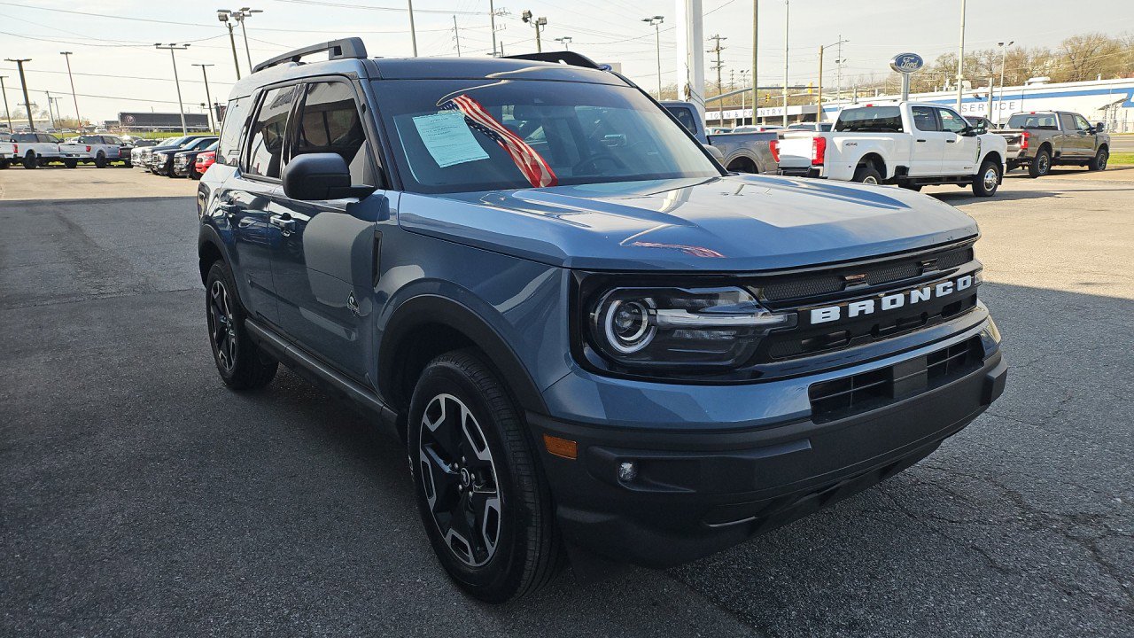 Used 2024 Ford Bronco Sport Outer Banks w/ Tech Package image 6