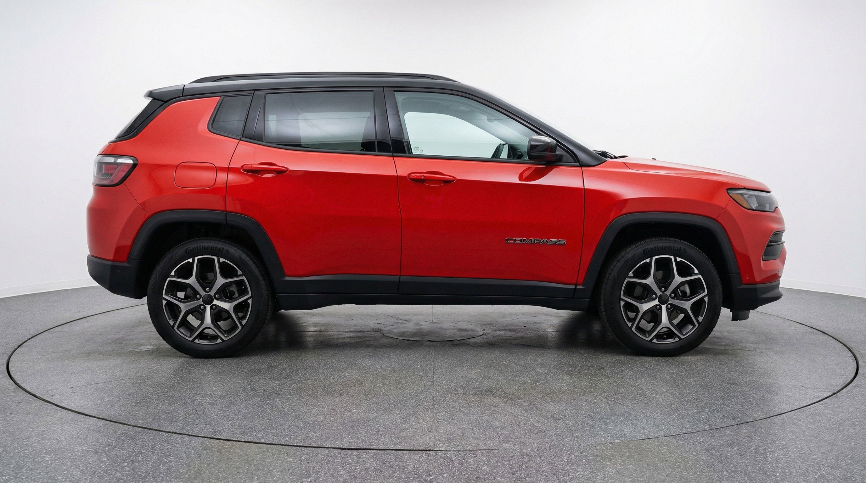 Used 2025 Jeep Compass Limited AWD/4WD image 11