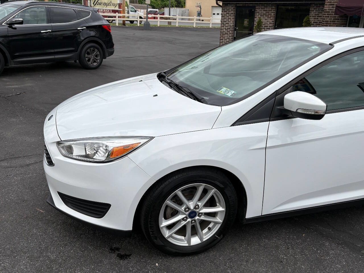 Used 2015 Ford Focus SE FWD image 9
