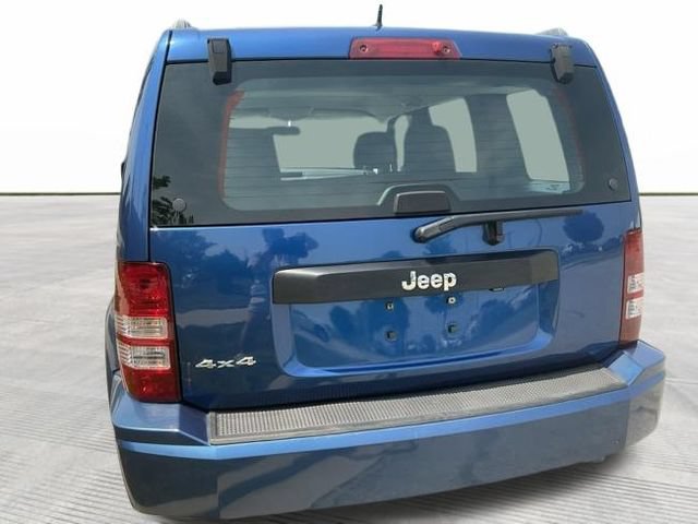 Used 2010 Jeep Liberty Sport AWD/4WD image 9