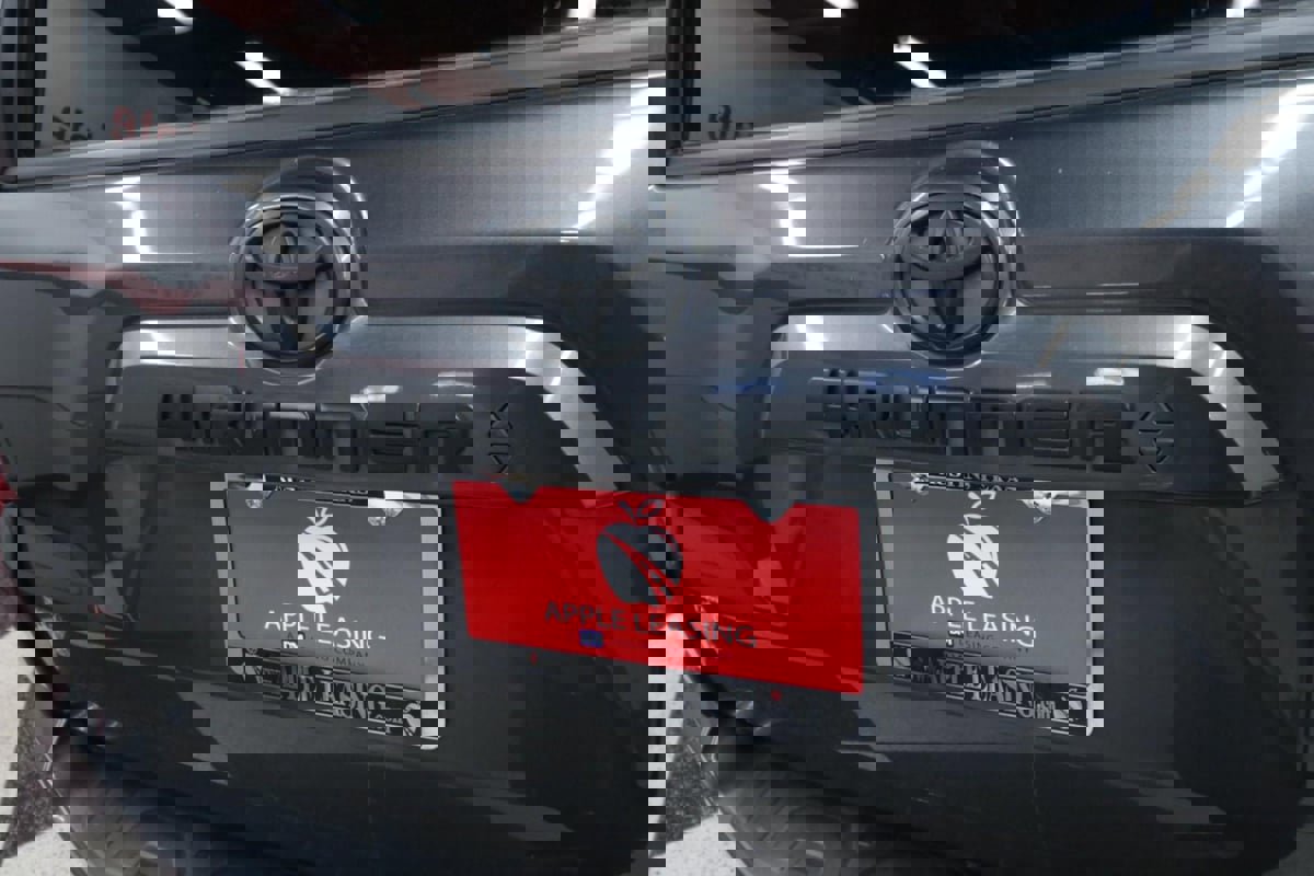 Used 2021 Toyota 4Runner SR5 Premium w/ Moonroof Package image 30