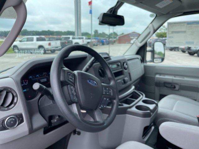 New 2027 Ford E-350 and Econoline 350 Super Duty w/ Power Equipment Group RWD image 27