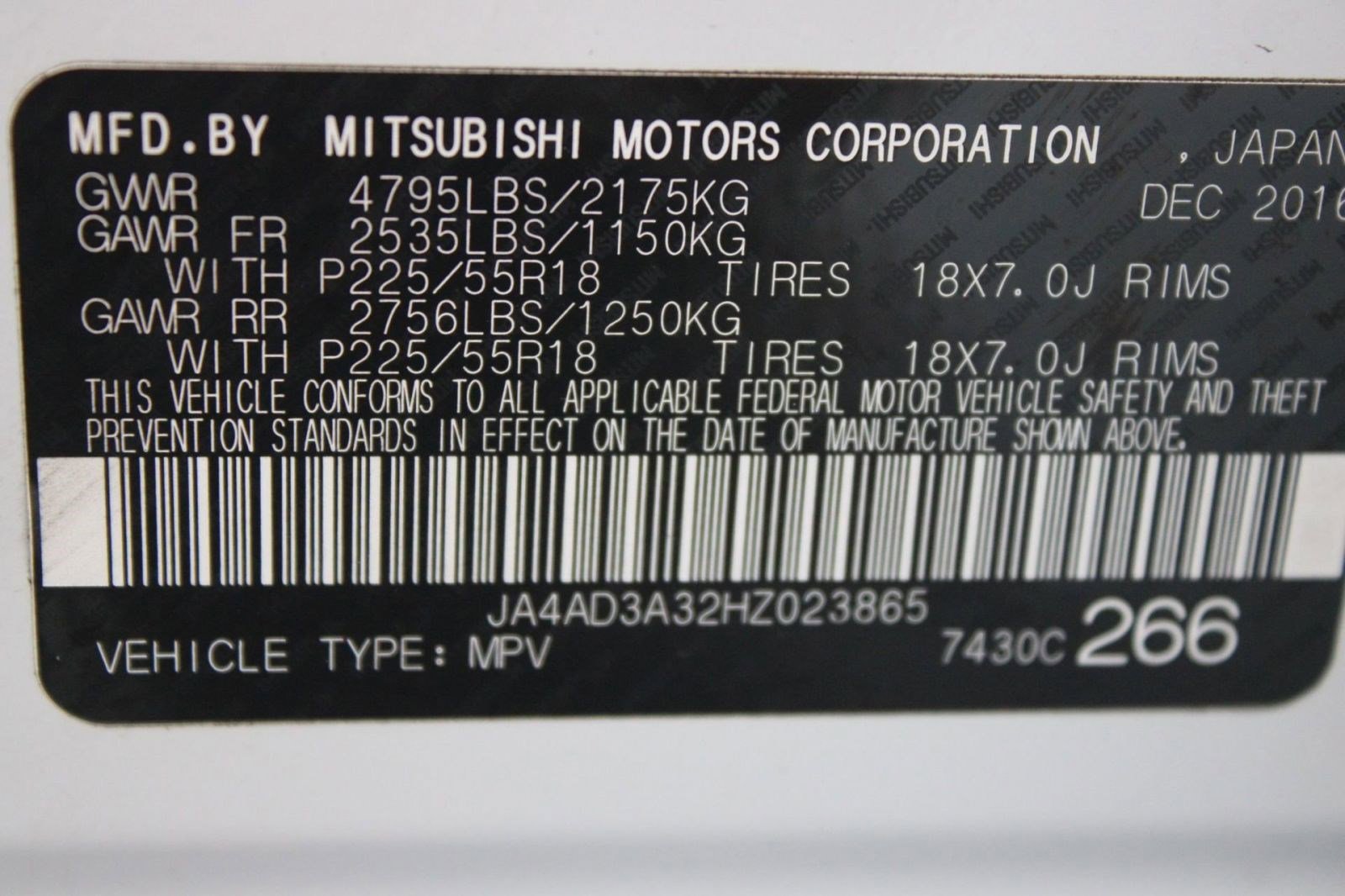 Used 2017 Mitsubishi Outlander SE image 18