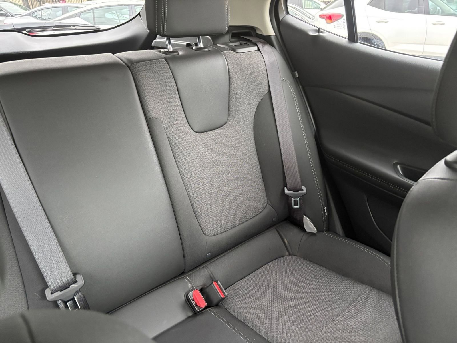 Used 2025 Buick Encore GX Preferred FWD image 37