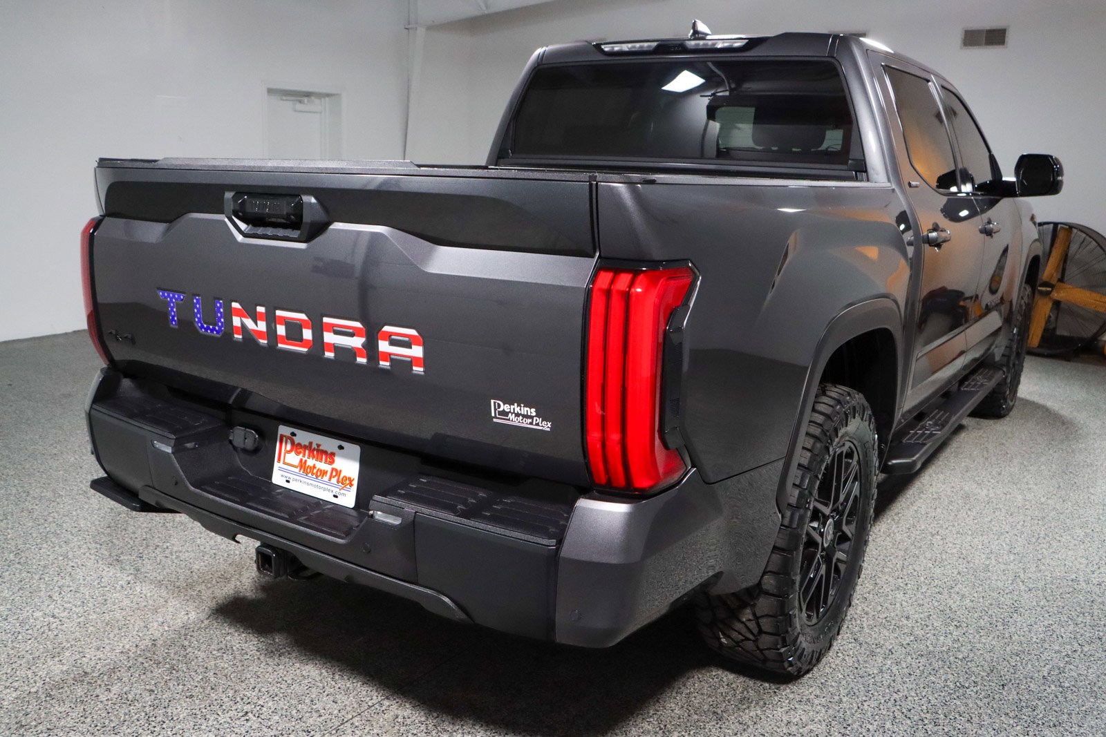 Used 2024 Toyota Tundra Limited w/ Nightshade Package AWD/4WD image 8