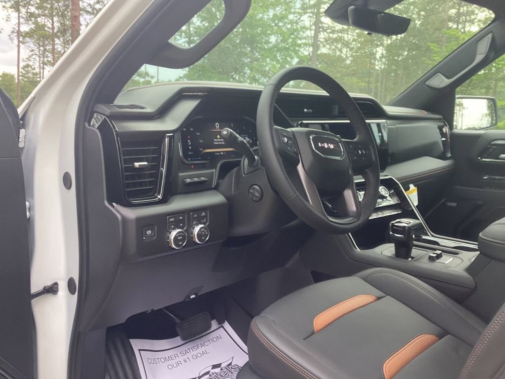 New 2026 GMC Sierra 1500 AT4 w/ AT4 Premium Package AWD/4WD image 16
