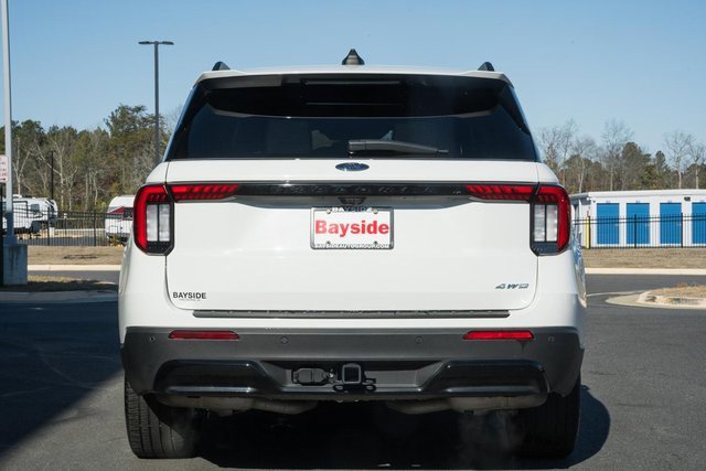 Used 2025 Ford Explorer ST-Line w/ ST-Line Street Pack image 6