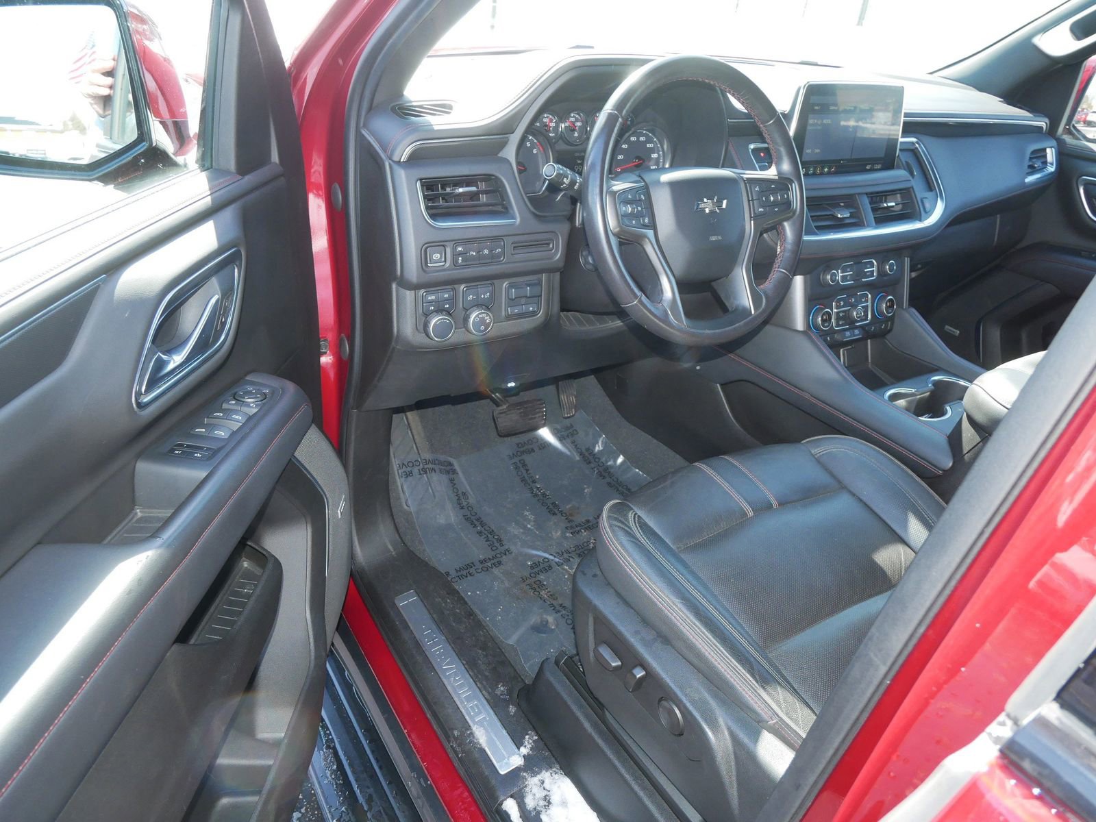 Used 2021 Chevrolet Suburban RST w/ Luxury Package AWD/4WD image 9