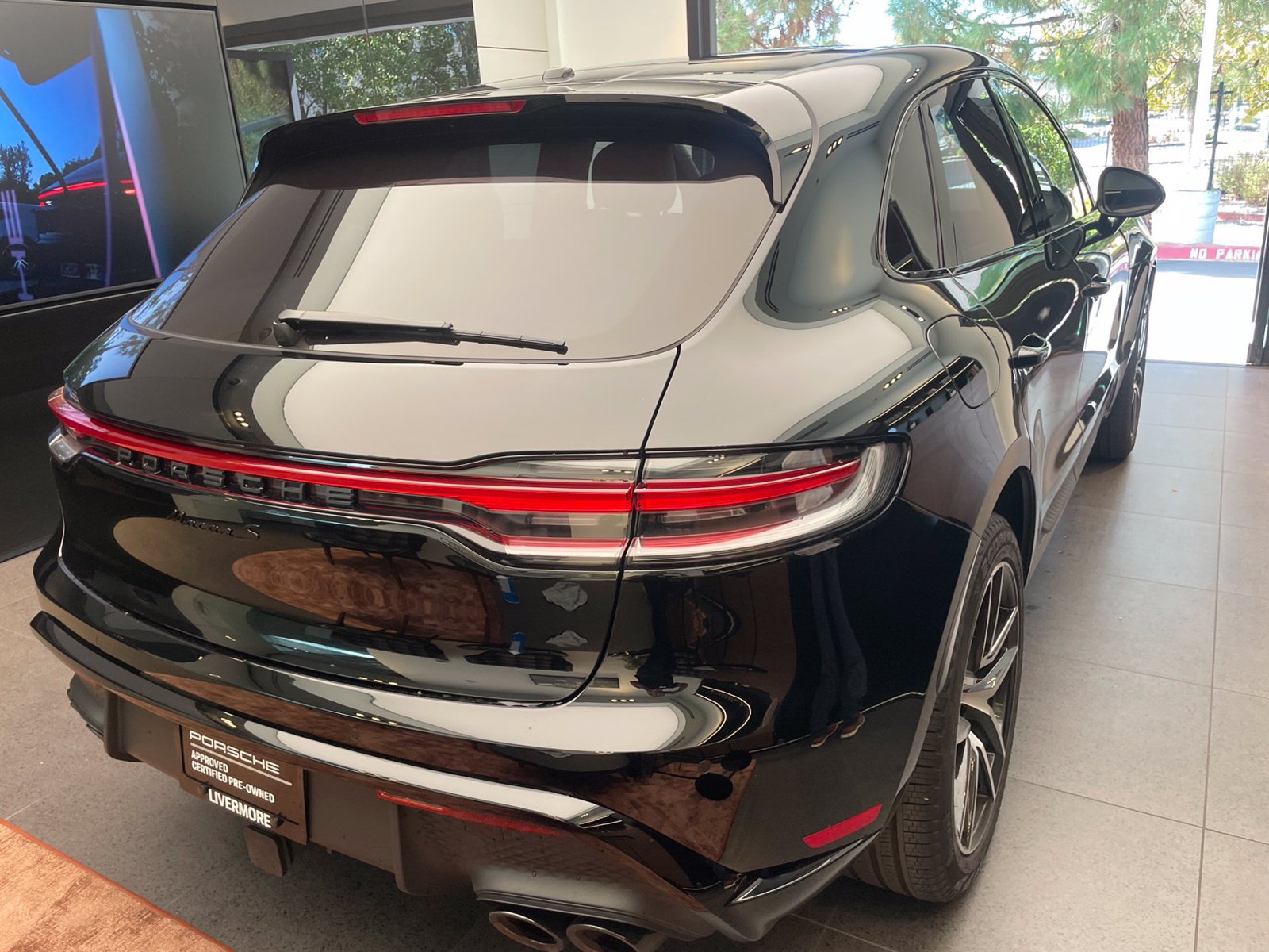 Certified 2026 Porsche Macan S AWD/4WD image 5
