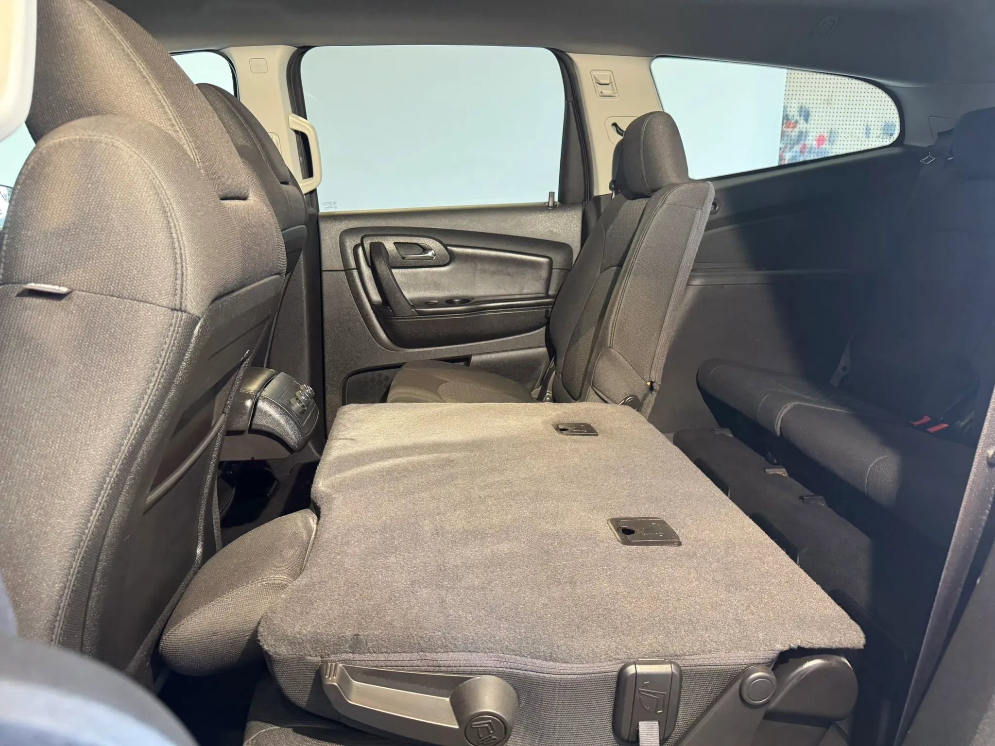 Used 2010 Chevrolet Traverse LT w/ Personal Connectivity Package FWD image 23