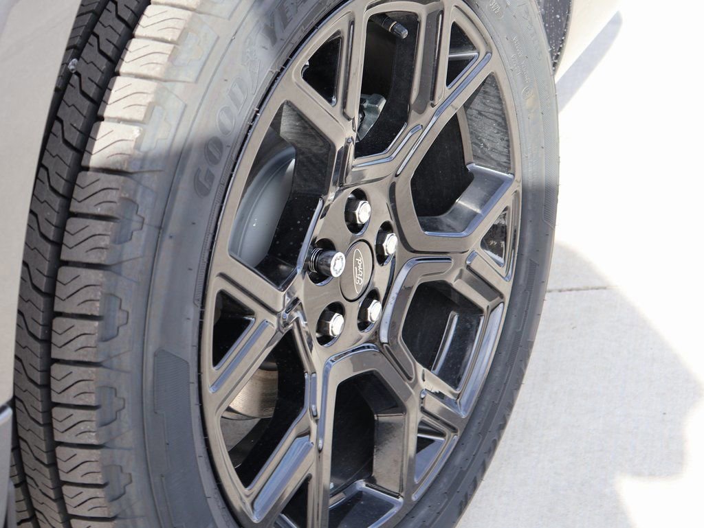 New 2026 Ford Maverick Lobo image 39