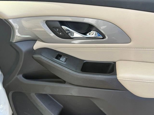 Certified 2023 Chevrolet Traverse LS FWD image 15