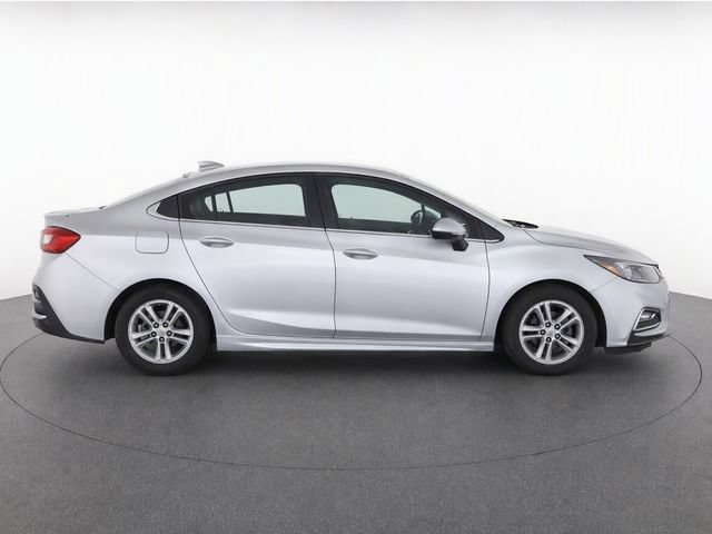 Used 2018 Chevrolet Cruze LT FWD image 5
