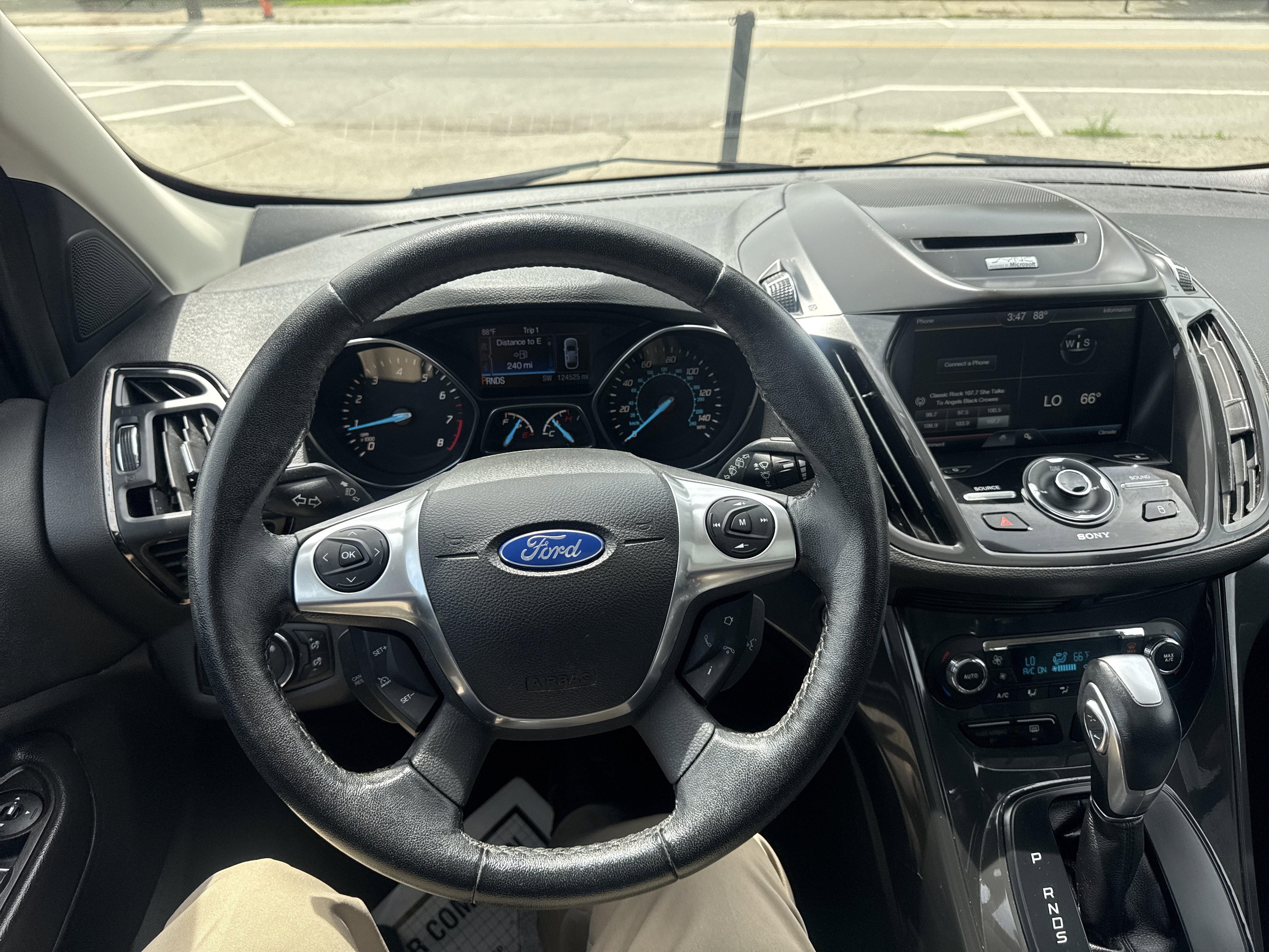 Used 2014 Ford Escape Titanium AWD/4WD image 28