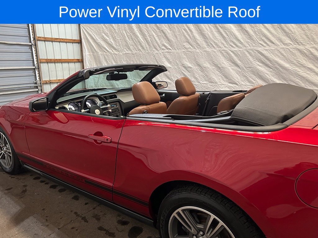 Used 2010 Ford Mustang Convertible RWD image 5