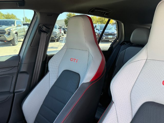 Used 2024 Volkswagen GTI SE FWD image 12