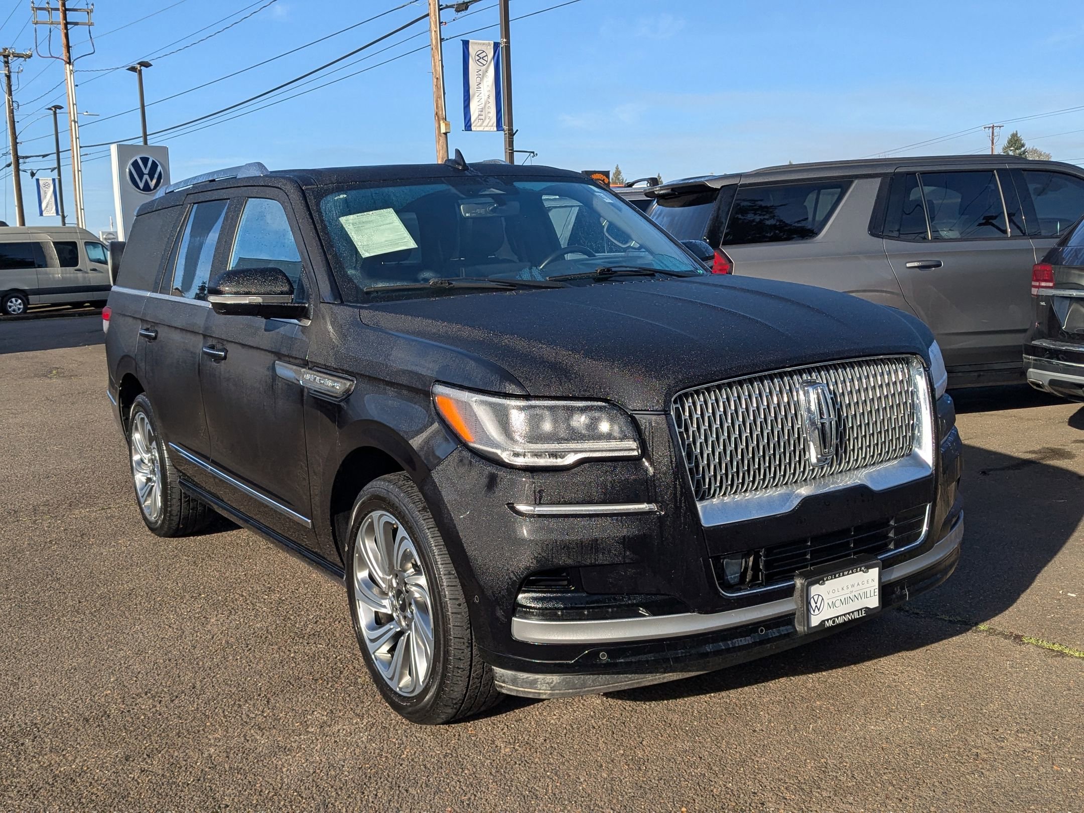 Used 2024 Lincoln Navigator Reserve image 6