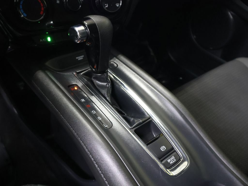 Used 2021 Honda HR-V LX image 23