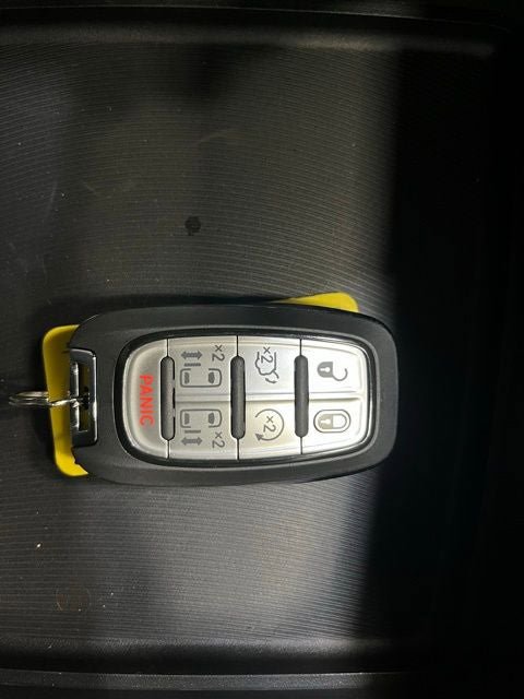 New 2026 Chrysler Pacifica Select AWD/4WD image 30