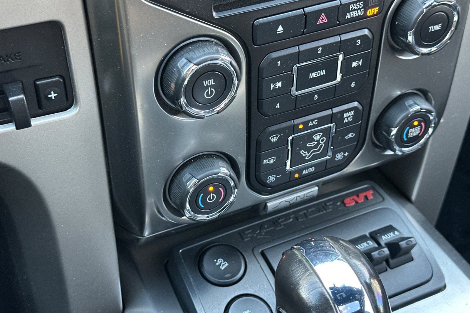 Used 2013 Ford F150 Raptor w/ Luxury Equipment Group AWD/4WD image 28