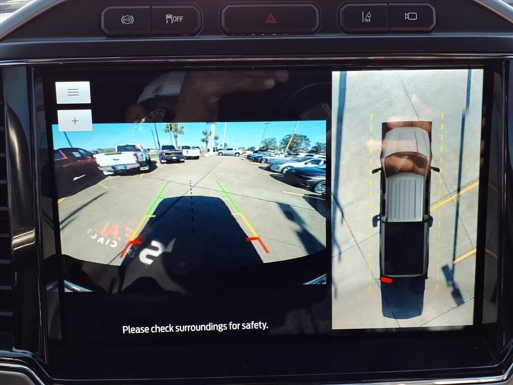 Used 2022 Ford F250 Platinum image 11