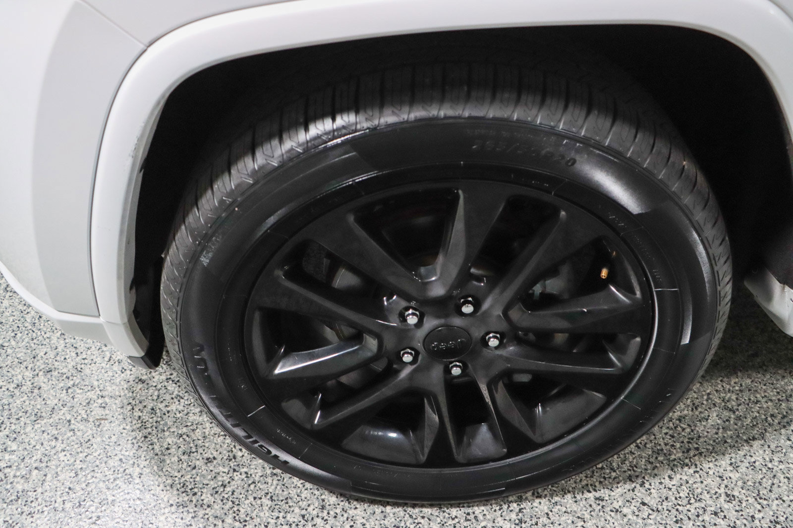 Used 2018 Jeep Grand Cherokee Altitude image 11