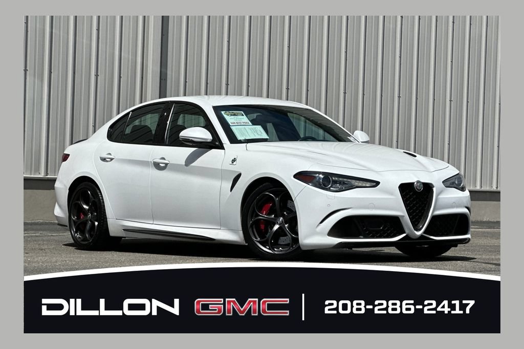 Used 2017 Alfa Romeo Giulia Quadrifoglio RWD image 1