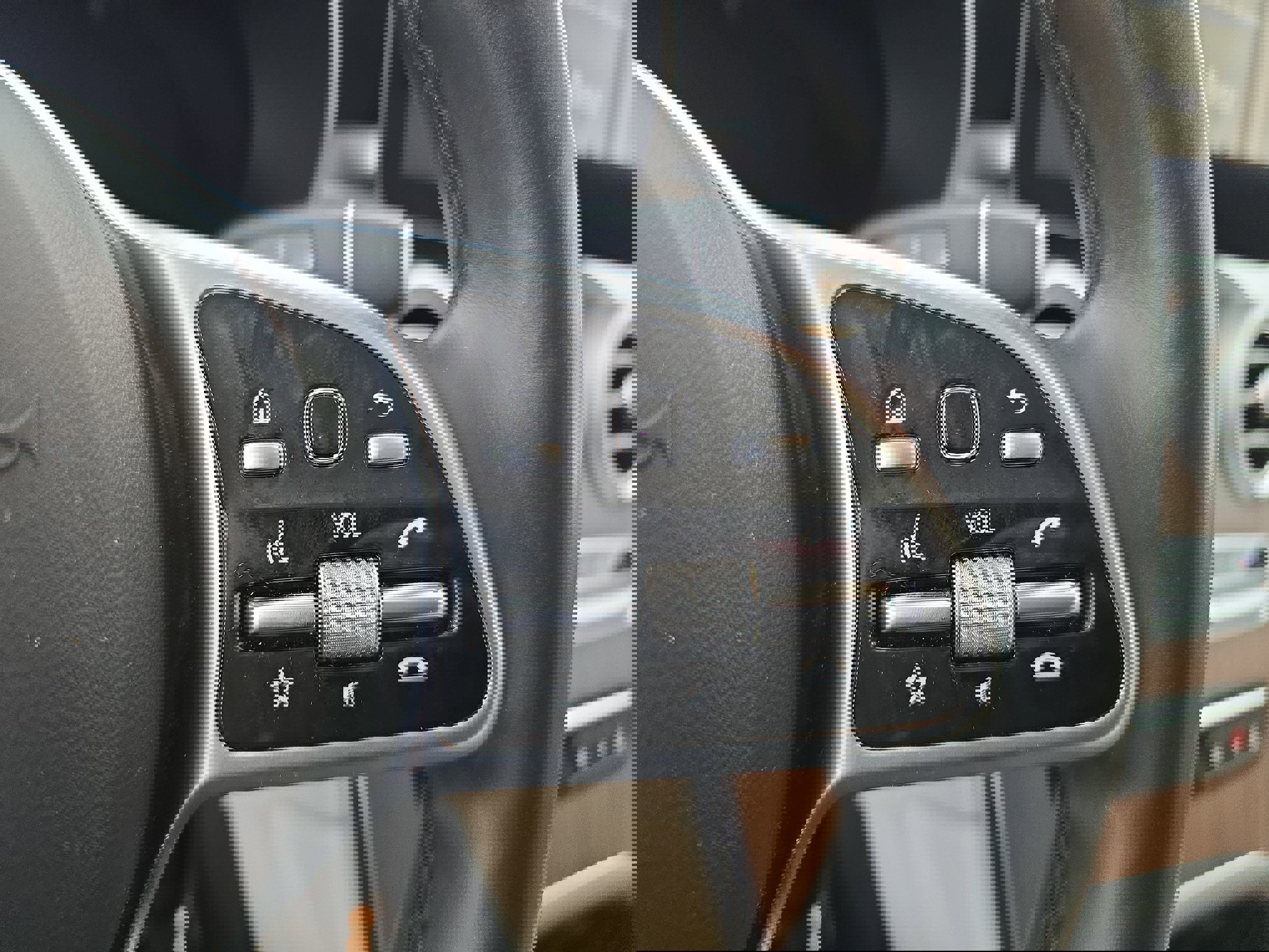 Certified 2021 Mercedes-Benz GLC 300 4MATIC w/ Premium Package image 18