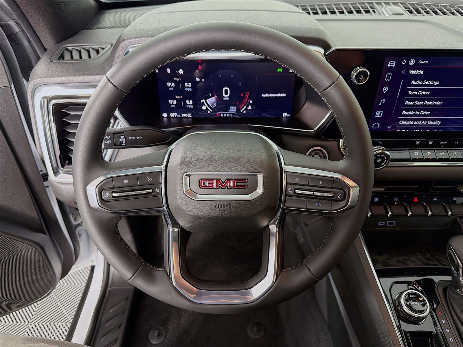 New 2026 GMC Canyon Elevation image 12